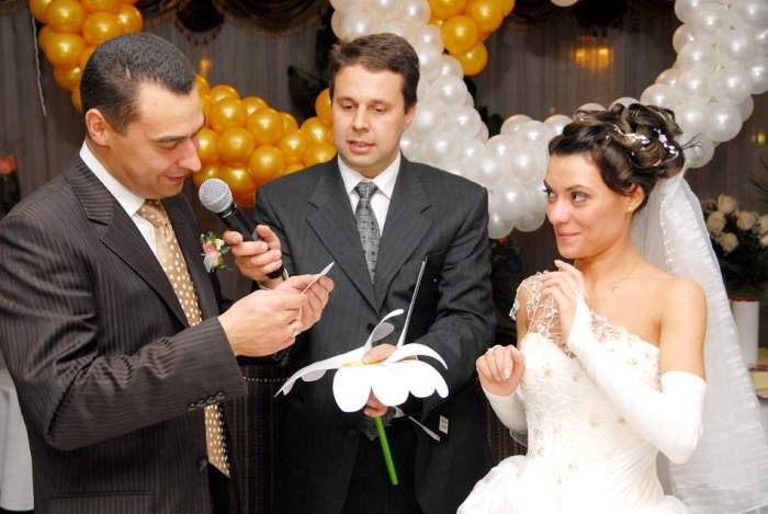 Как выбрать тамаду на свадьбу